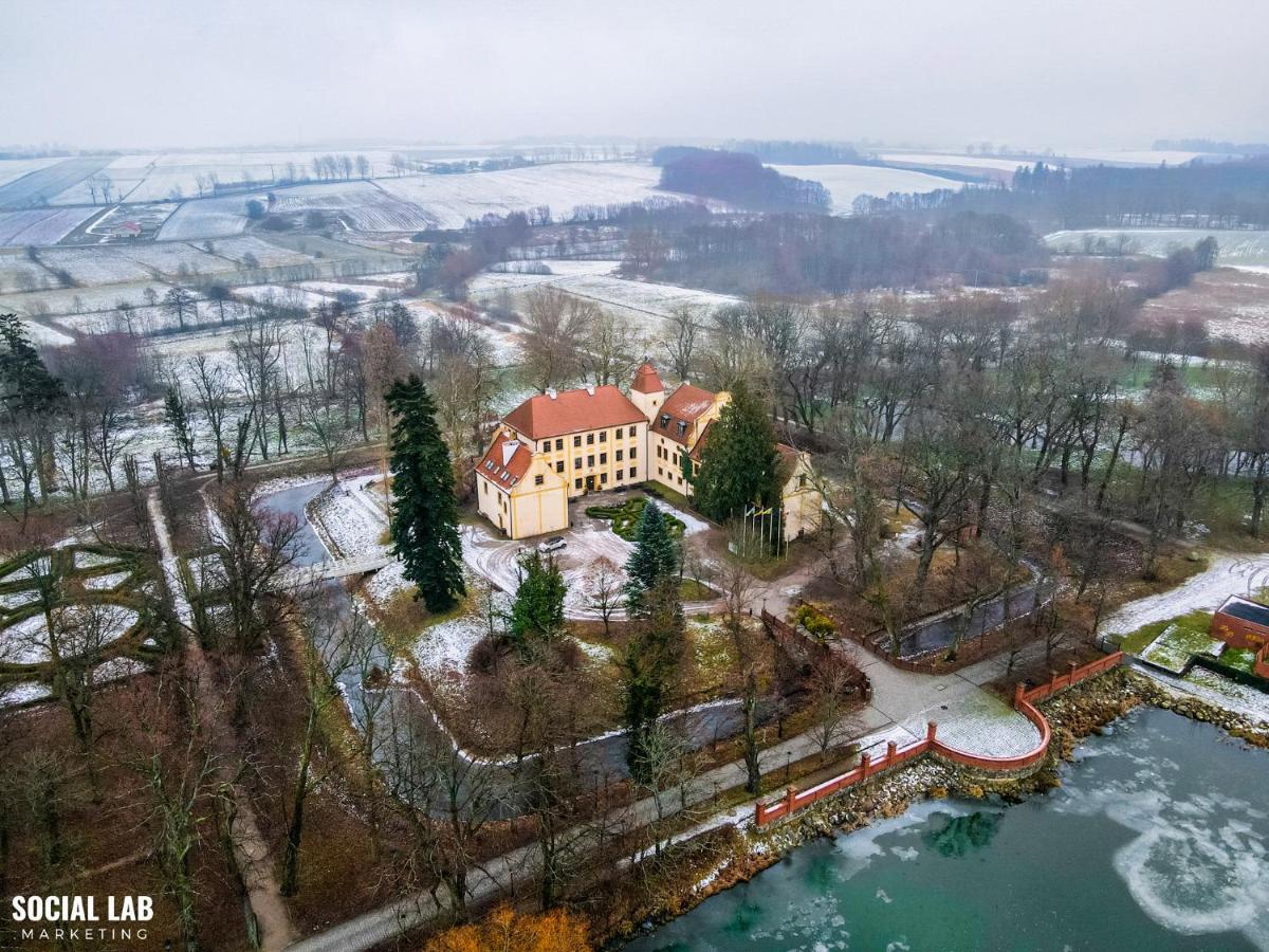 Zamek W Krokowej Aparthotel Krokowa Exterior photo