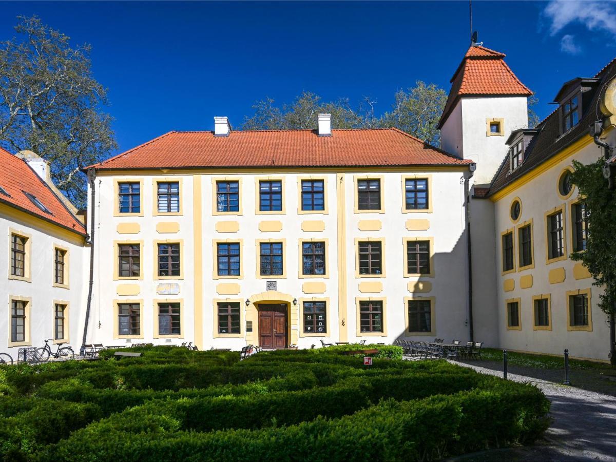 Zamek W Krokowej Aparthotel Krokowa Exterior photo